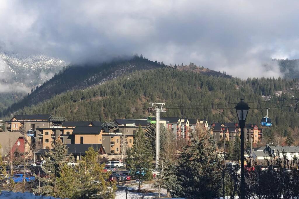 Penthouse Mountain Haven With Community Spa Room ケロッグ エクステリア 写真